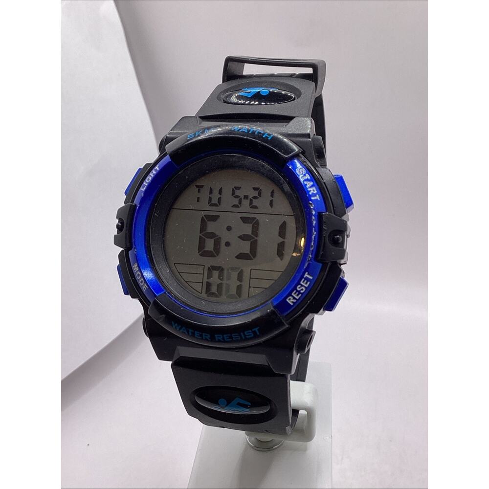 Skmei Mens Black Digital Sports Watch New Battery